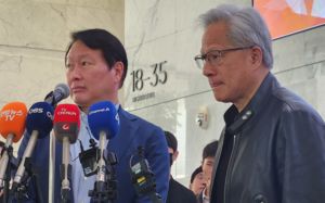 '깐부' 최태원·젠슨황, '한차원 더 높은' AI 협력