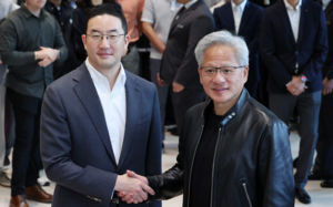 韓 손 꽉 잡은 젠슨 황…글로벌 AI 판도 요동