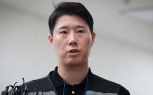 위원장 장인회사 계약…삼전 노조원 "소송"