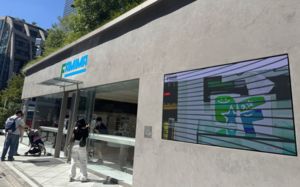 "편의점 맞아?"…日 패밀리마트, 관광 명소로