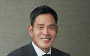 정용진, 이마트 대표 맡는다…경영 전면에