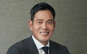 정용진, 이마트 대표 맡는다…경영 전면에
