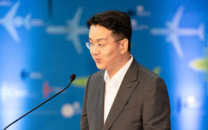 '통합 대한항공' 이끌 조원태 회장 리더십은