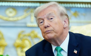 트럼프 "韓·나토 지원 필요없어"…불만 표출