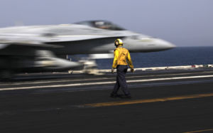 "美, 세번째 항모 전개"…또 중동 군사압박