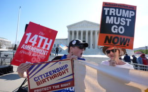 트럼프, '출생시민권' 대법 변론 출석…현직 처음