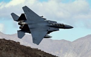 "대낮에 이란서 7시간 비행해 조종사 구출"