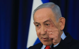 이스라엘 "이란 기차 타지말라" 타격 시사