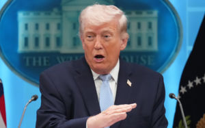 트럼프 "가을까지 유가 더 오를 수도"