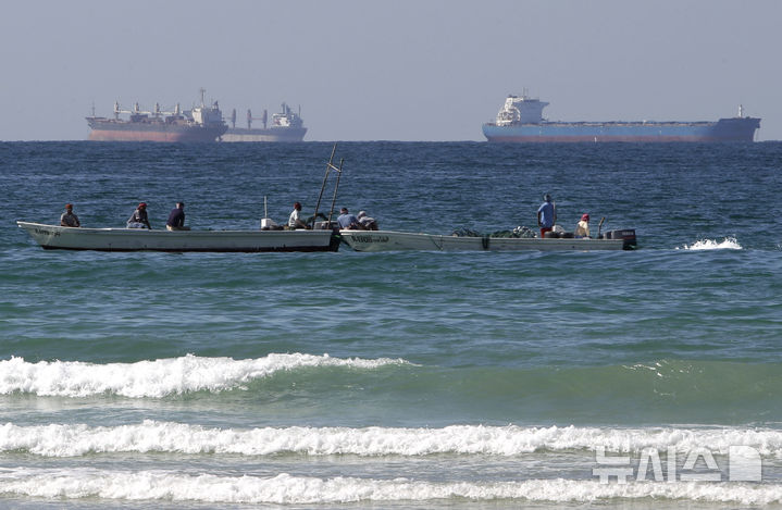 호르무즈 긴장 고조에 유가급등…WTI 7%↑