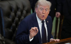 이란 "先 종전" 제안…美 "핵포기 먼저" 고수