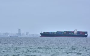 호르무즈에 갇힌 선원 2만명…"언제 끝나나"