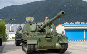 "캐나다 잠수함 수주전 뛰어든 한화, K9 등 현지 생산 제안"