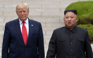 "트럼프, 김정은 만나고 선거 뒤 2차 회담 가능성"
