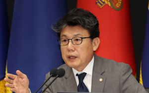 美국무부, 진성준 비자 거부에 "미 국익 우선"