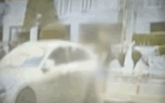 이웃 차량·택배 물품에 '소변 테러'…입주민들 불안