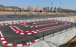 송도에 국제규격 RC카 경기장…공공 첫 운영