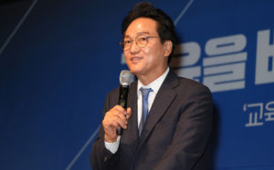 안민석, 경기교육감 진보후보…임태희와 대결