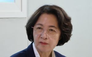 추미애 "상대 누구든 실력·비전으로 승부"