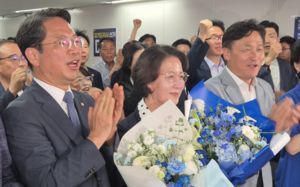 추미애 "李정부 신뢰·지지로 압도적 성과"