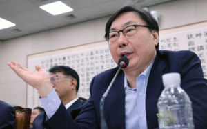 法 "술파티 없었다"…이화영 위증 징역 4월