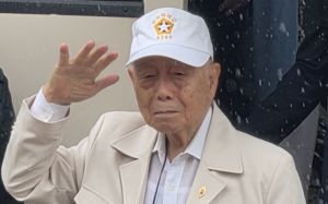 "나라 지킨 희생 헛되지 않아"…92세 노병의 눈물