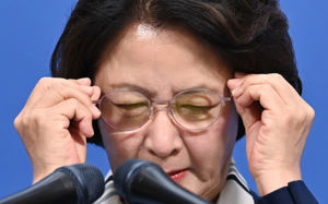 추미애 "채무비율 낮다? 숫자만 그럴싸한 빈껍데기"