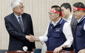 "오늘 오후 9시 결론"…서울버스 파업 향방은