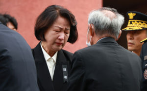 추미애 "제 발언에 상처 입은 소방관들께 사과"