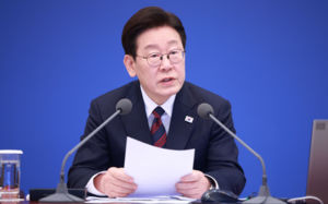 李 "경제 전시상황…추경, 속도가 생명"