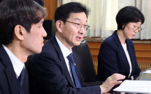 생활고 일가족 참변…기초수급 제도 손본다