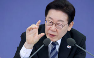 李, 부동산정책 논의때 다주택 공직자 배제