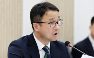 한병도 "尹파면 1년…불법 계엄 막는 개헌해야"