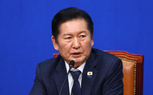 尹 파면 1년…與 "지선에서 '윤어게인' 심판"