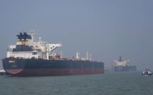 靑 "이란 지원·韓선박 통과 연계 검토 안해"