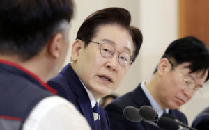 민주노총 만난 李 "AI 도입 피할 수 없어"