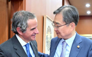 조현 "핵잠 도입, IAEA와 투명하게 소통"