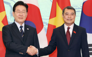 李 "베트남과 원전·교통·에너지 협력 강화"