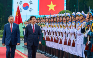 짜이왈라·베트남판 콩쥐팥쥐…李의 '감성외교' 눈길