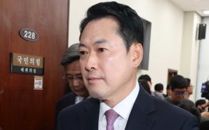 커지는 장동혁 사퇴론…오세훈 "결단 필요"