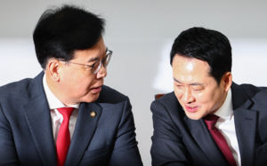 국힘 지도부, 박형준·추경호 개소식 참석