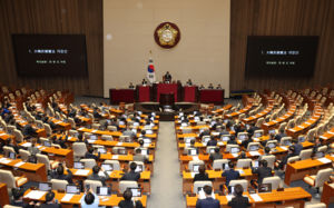 개헌안, 국힘 불참 속 표결…'투표 불성립' 수순
