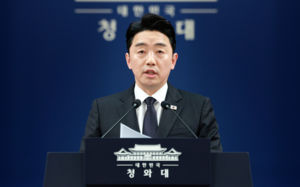 강훈식 加방문…'60조 잭팟' 잠수함 수주 총력