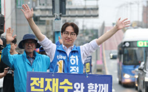 하정우 "북구에 필요한 사람은 경제 해결사"