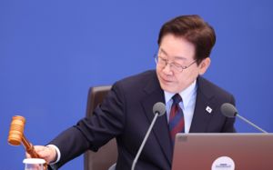 李 "핵잠 도입 속도…전작권 환수 신속 진행"