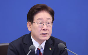 李 "지선에 담긴 국민 뜻 겸허히 받들 것"