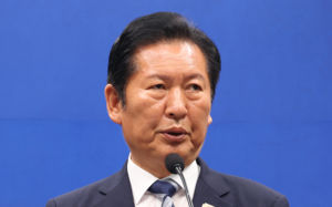 與, 자성론…"李 이름 판 게 유일 선거 전략"
