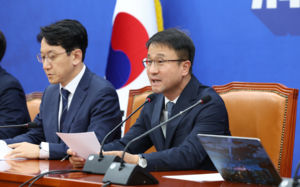 한병도 "재선거 요구, 법원 결정 지켜봐야"