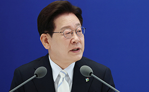 李 "비정상의 정상화"…투기 때리고 투자 띄웠다