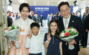 벨기에 교민 만난 李 "더 나은 韓 보여드릴 것"